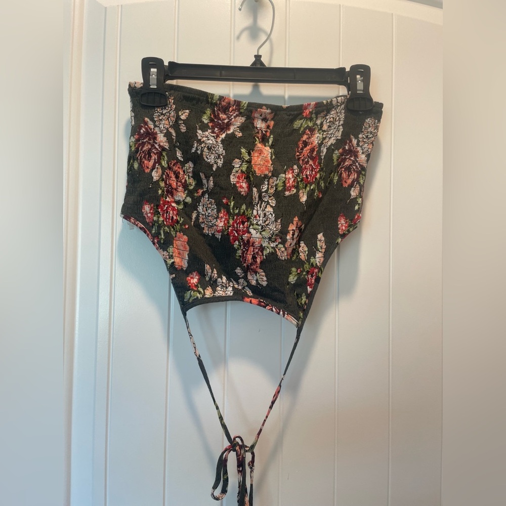 Tie around neck, halter top